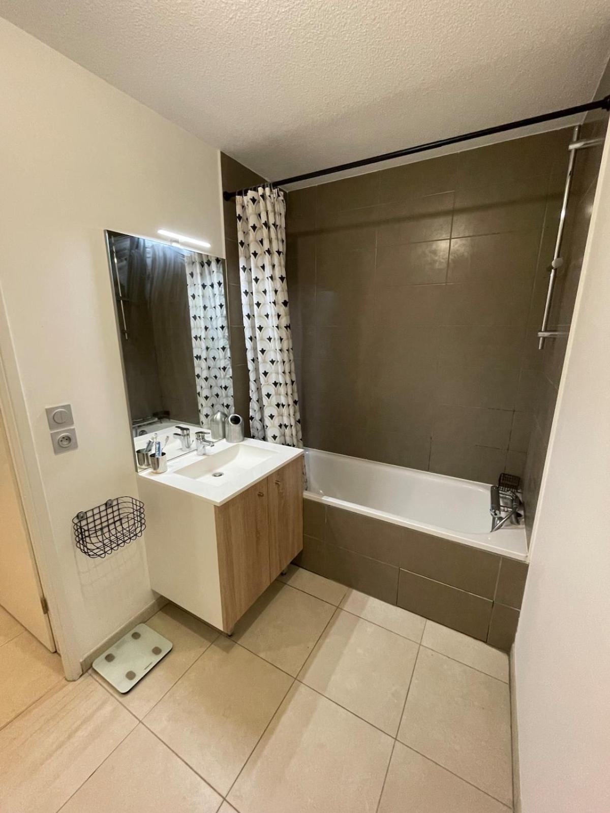 - Cartoucherie 402 Appartement